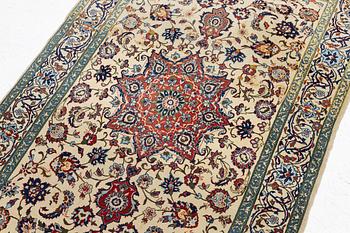 A Nain rug, c. 165 x 103 cm.