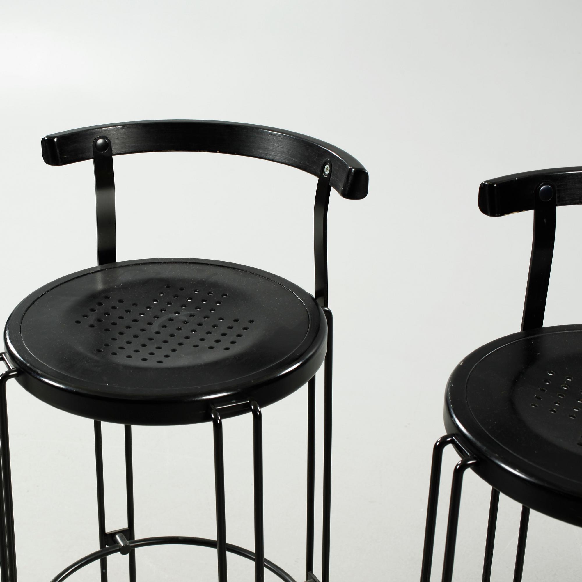 Four "B4-82" bar stools from the Oblado series, designed by Börje Lindau for Blå Station, late 20th century.