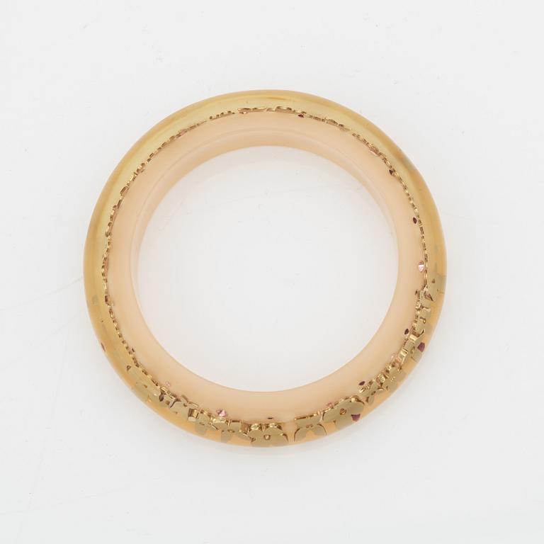 Louis Vuitton, inclusion bangle.