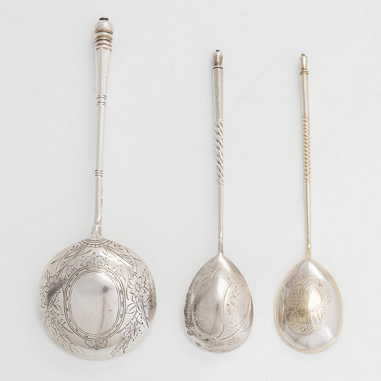Three Russian silver spoons from Moscow, late 19th to early 20th century.