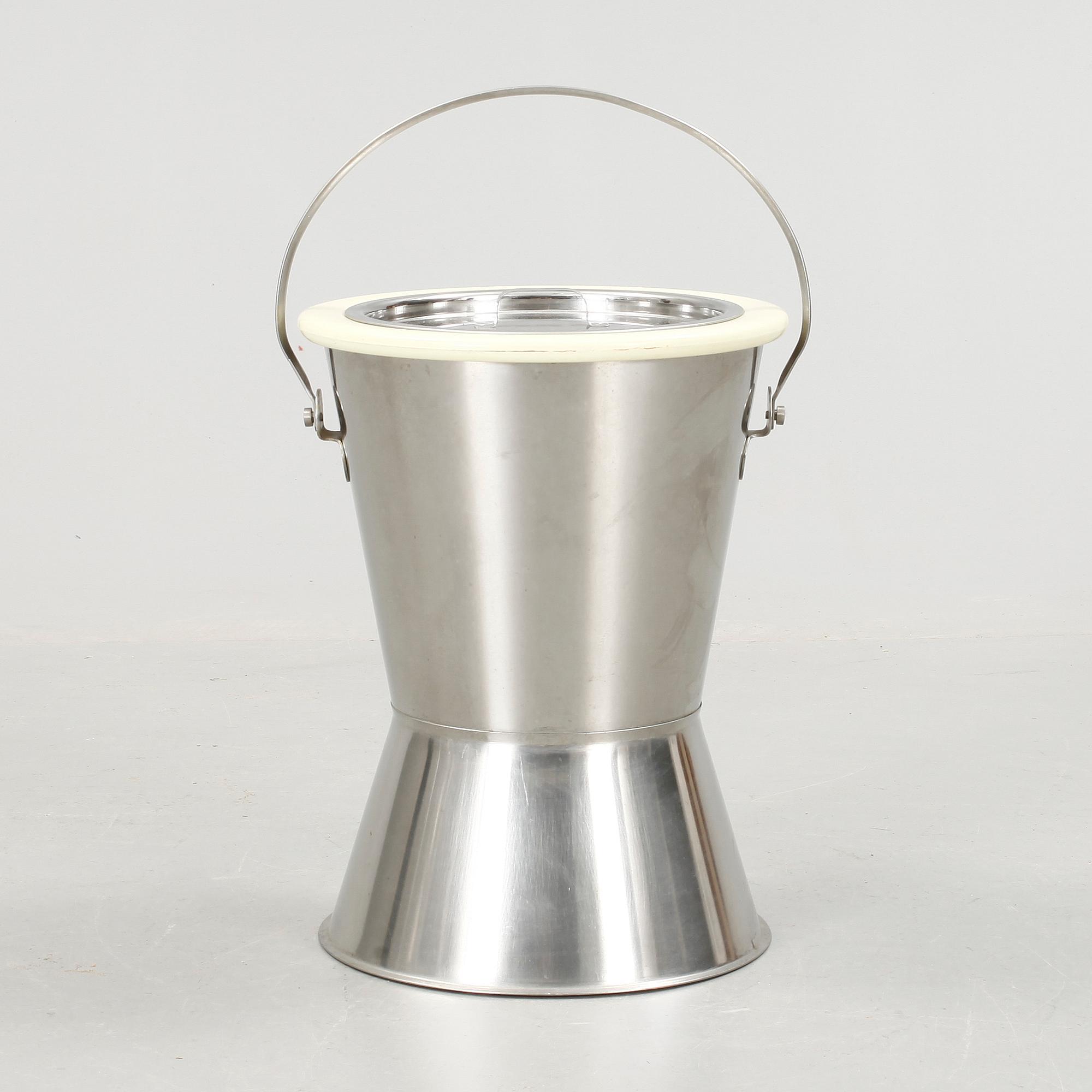 SJUKHUSPOTTA/PAPPERSKORG MED LOCK, stål, 1900-talets andra hälft.