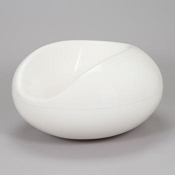 Eero Aarnio, nojatuoli, "Pastilli" Adelta.