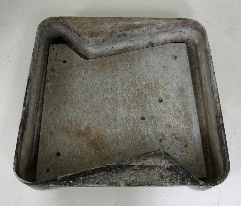 BLOMSTERLÅDA, BLOMSTERURNA samt SANDLÅDA, troligen Willy Guhl, Schweiz.