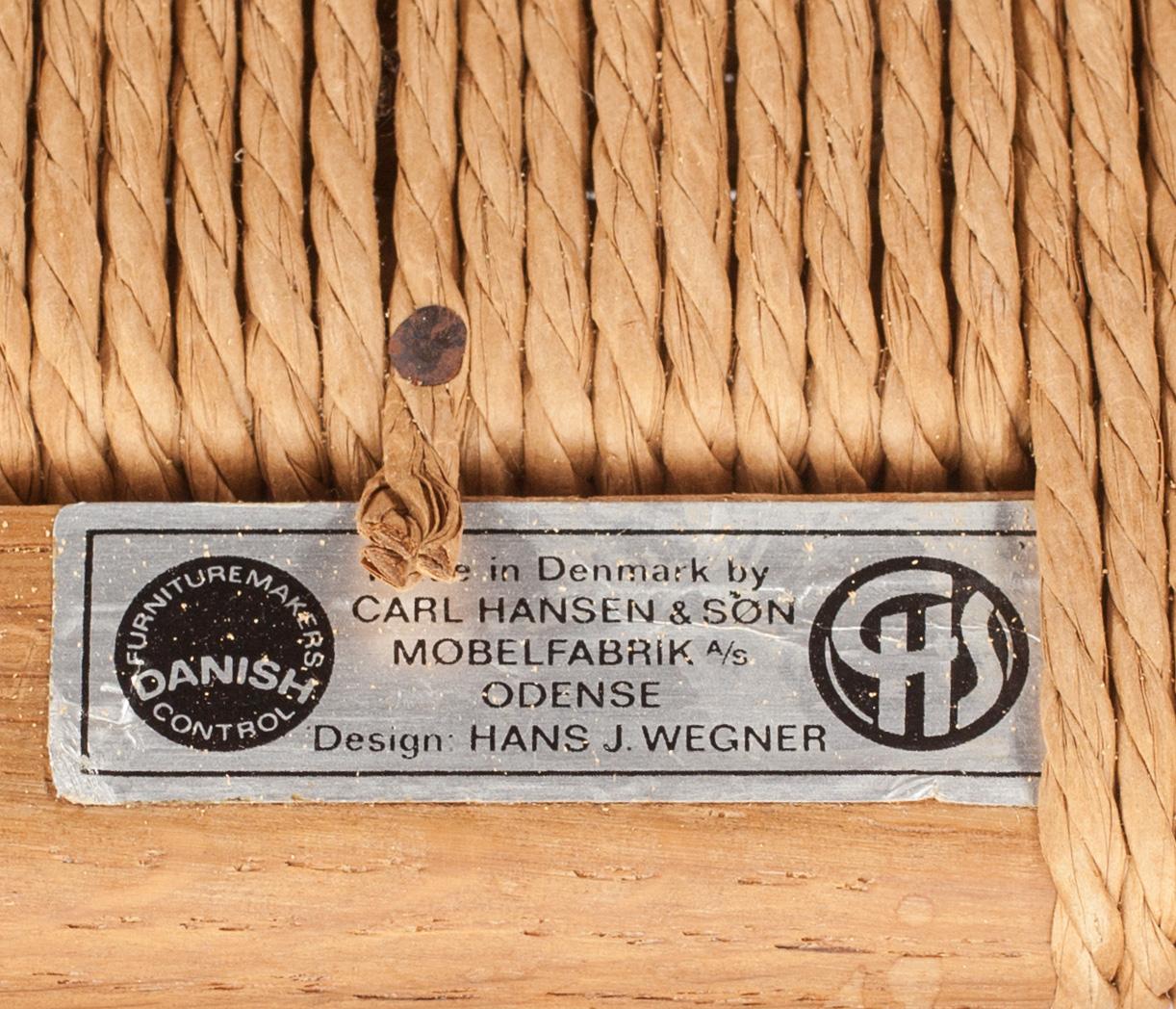 STOL, "Y-stolen", Hans J. Wegner för Carl Hansen & Son, Odense.