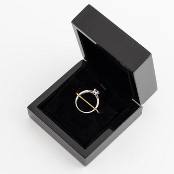 Brilliant cut diamond solitaire ring.