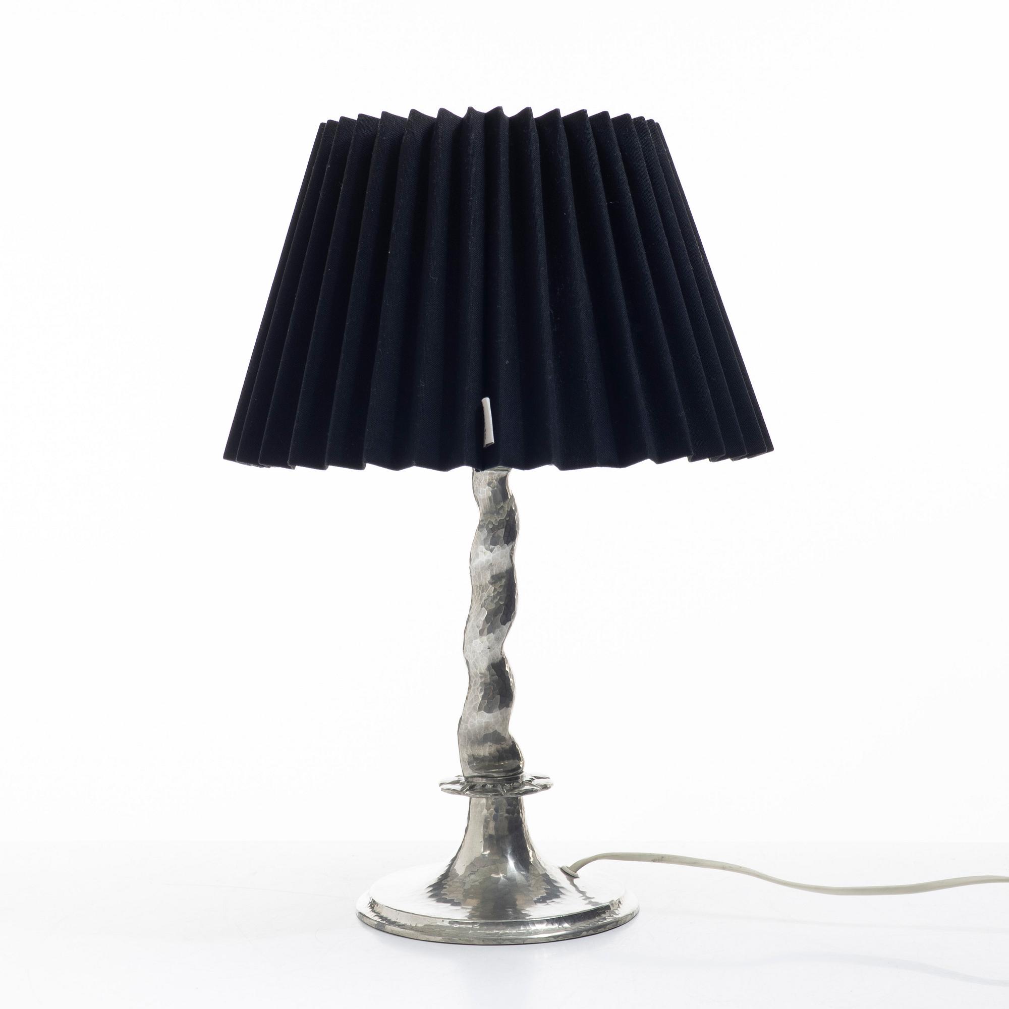Harald Notini, a table lamp model 6891, Arvid Böhlmarks Lampfabrik, Stockholm, 1920s.
