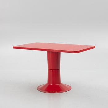 Yrjö Kukkapuro, a "Saturnus" dining table and four chairs, Haimi, Finland, 1970's.