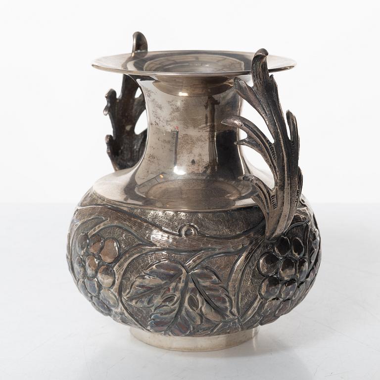 Vase with handles, silver, second half of the 20th century.