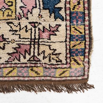 An antique Anatolian c. 152 x 116 cm.