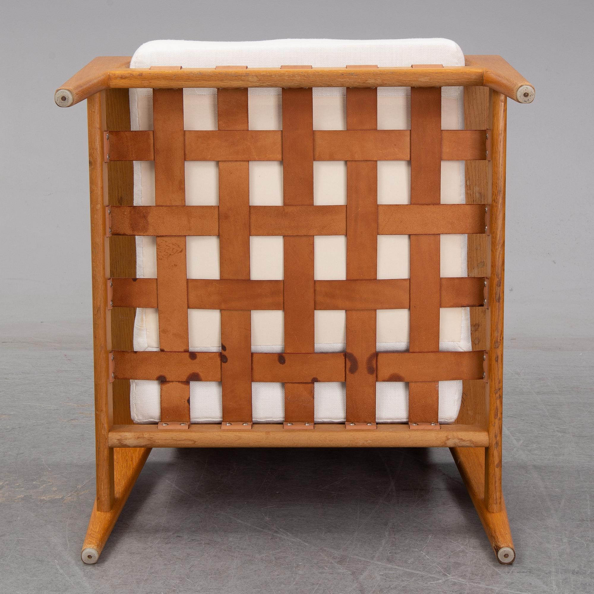 Svante Skogh, a pair of 'Bodö' oak easy chairs, AB Hjertquist & Co, Nässjö, designed in 1957.