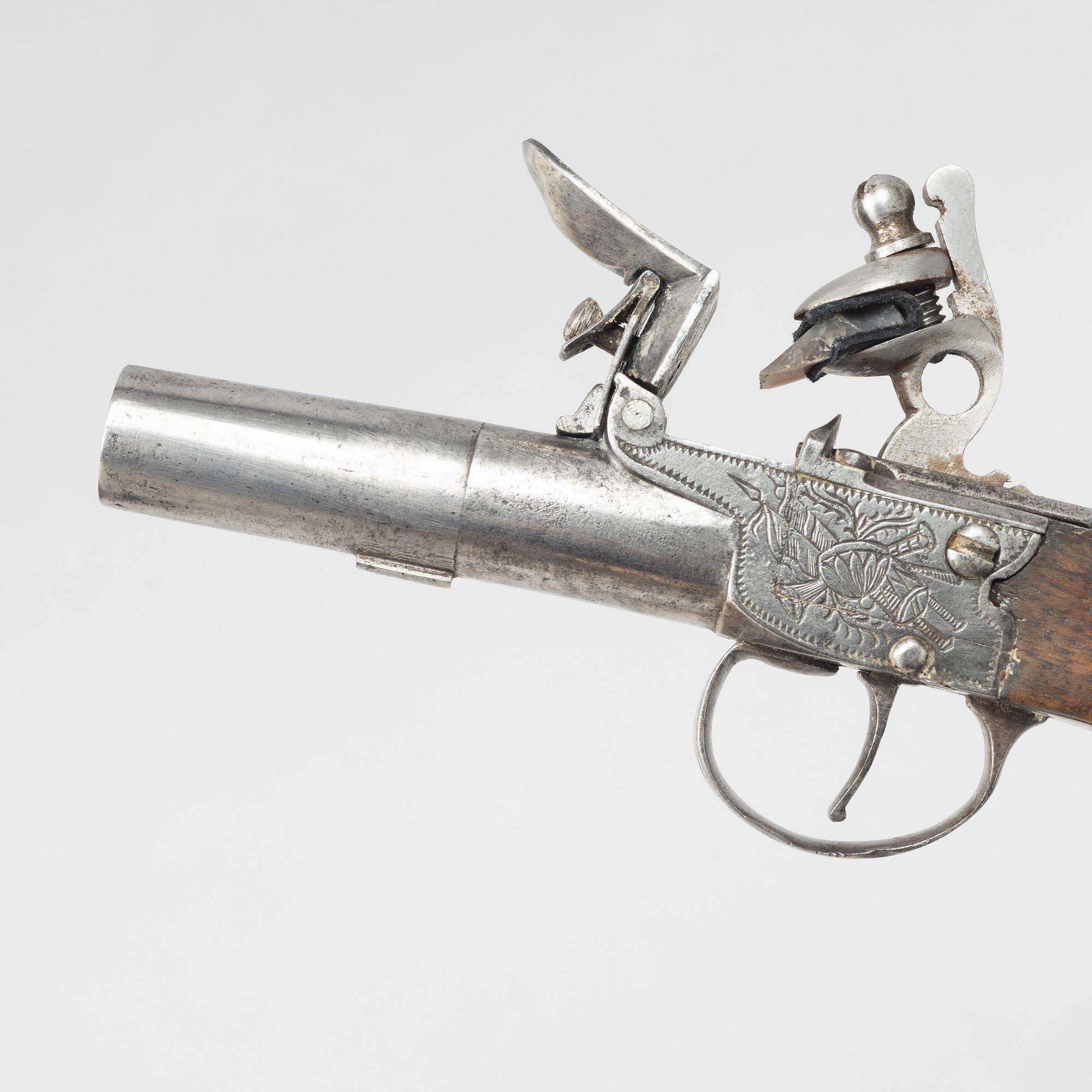 Flintlock pistol, early 19th century.