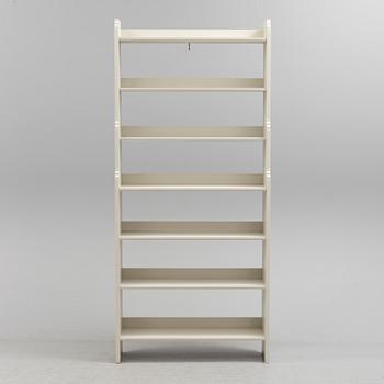 A 'Ekolsund' shelf by IKEA.