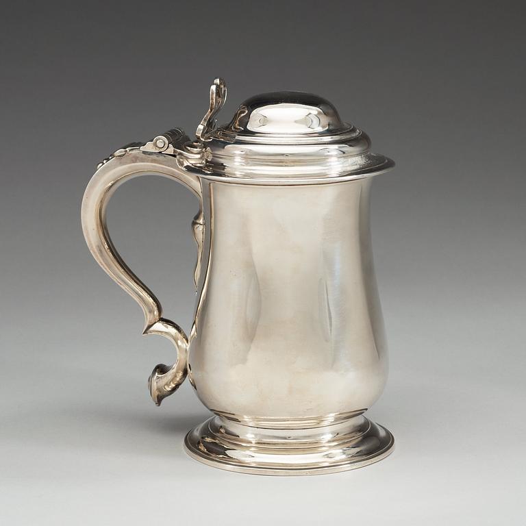 An English 18th century silver tankard, possibly of John Swift, London 1759.