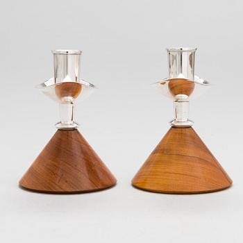 Anna-Greta Eker, A set of two silver and mahogny candlesticks, Auran Kultaseppä, Turku 1963.