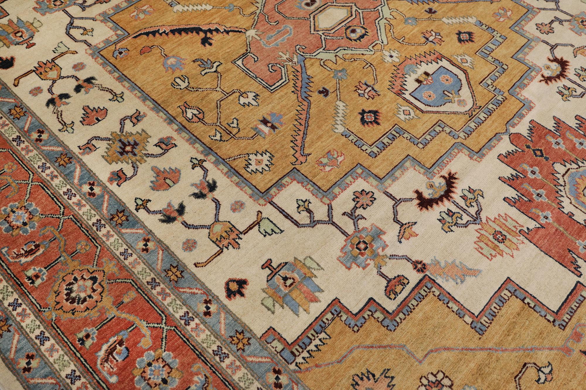 A carpet, Heriz design, approx. 351 x 269 cm.