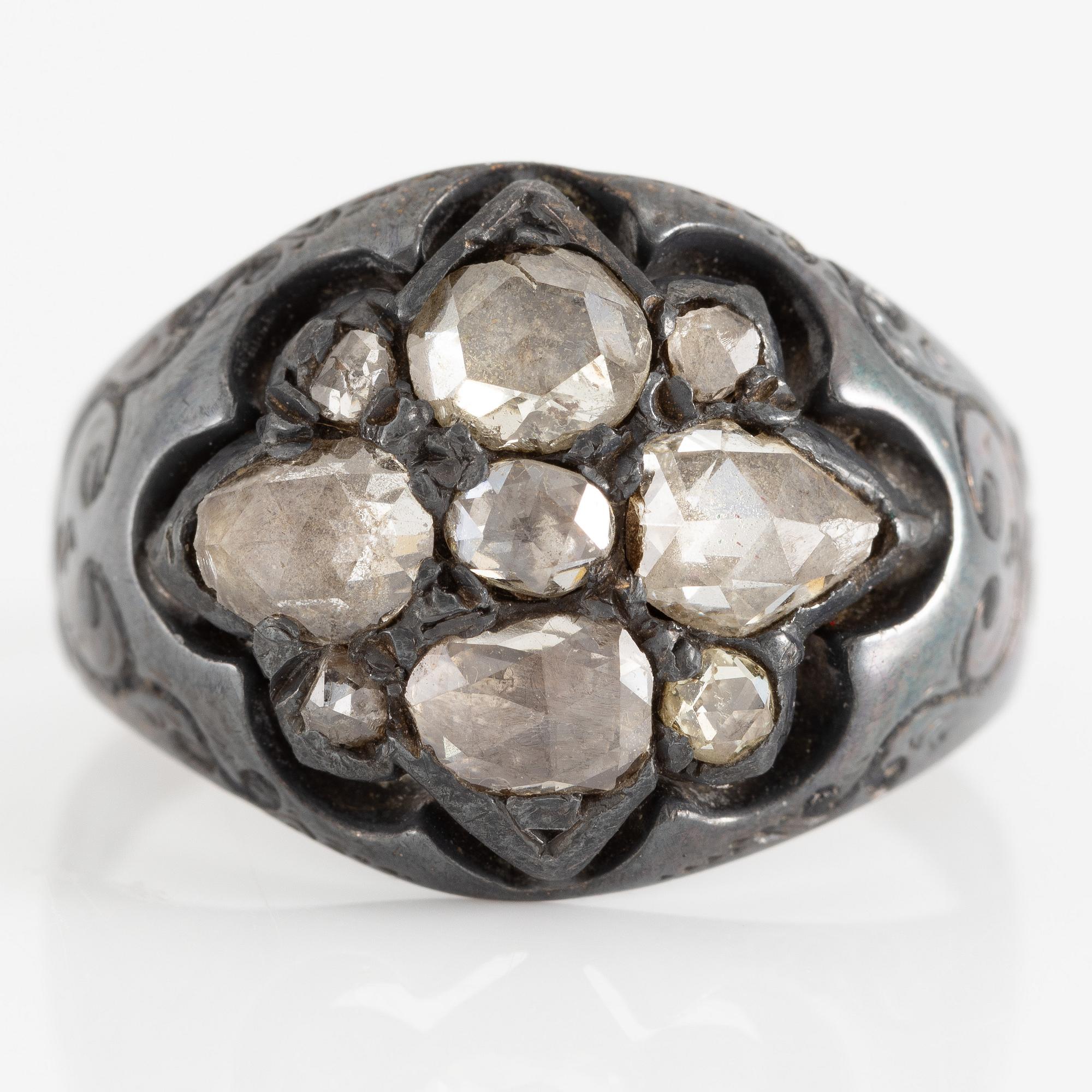 Ring, silver with rose-cut diamonds.