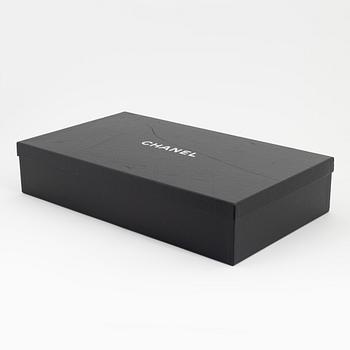 Chanel, boots, size 37C.