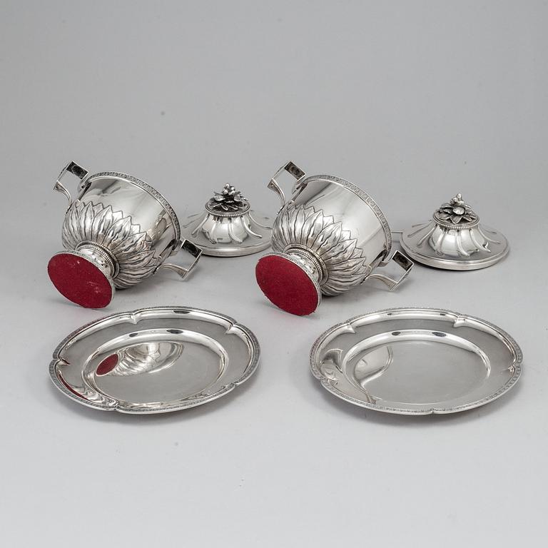 JE TORSK, sockerskålar, ett par, med fat och skedar, silver, Stockholm 1902.