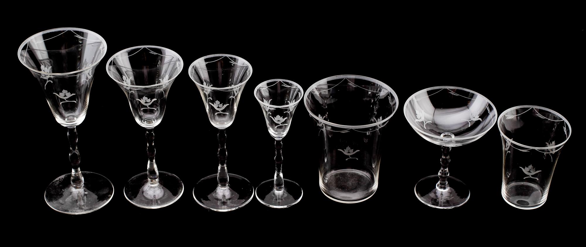 GLASSERVIS, 44 delar, Simon Gate, 1900-talets första hälft.