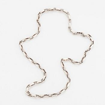 Collier silver av Göran Kuhlin.