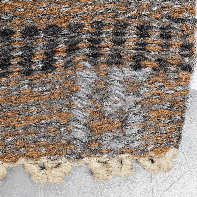 Ingegerd Silow, a carpet, flat weave, ca 272 x 187-191 cm, signed IS, around 1960-1970.