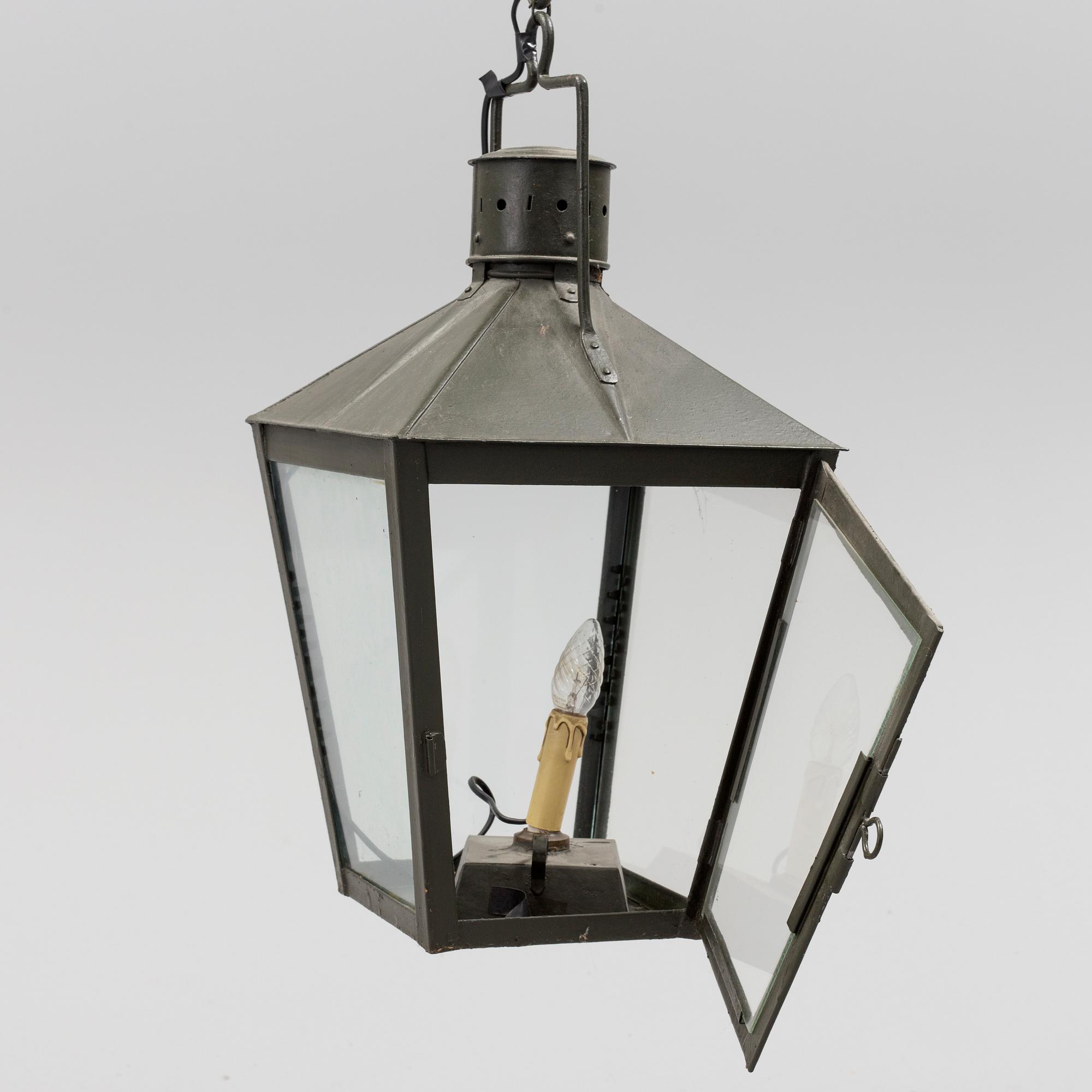 A first half of the 20th century ceiling light. Heigt ca 65 cm.