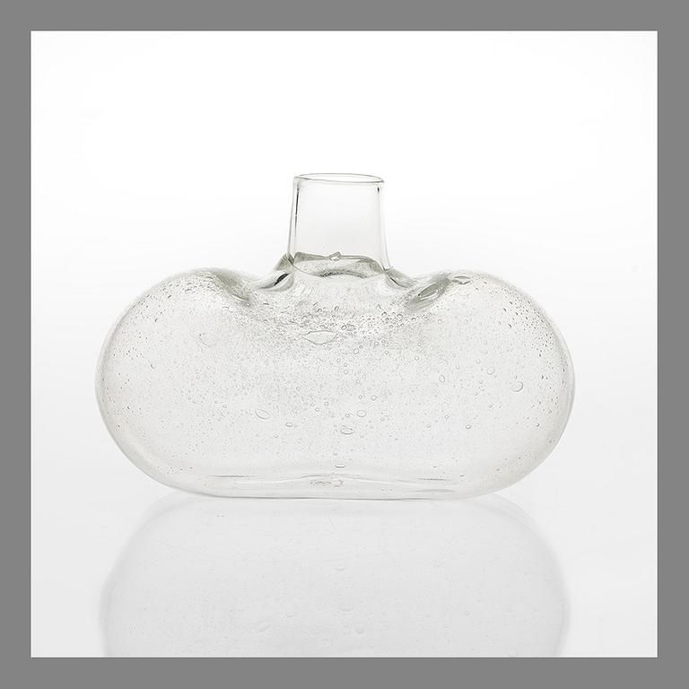 KAJ FRANCK, BOTTLE. Signed K. Franck, Nuutajärvi Notsjö -65.