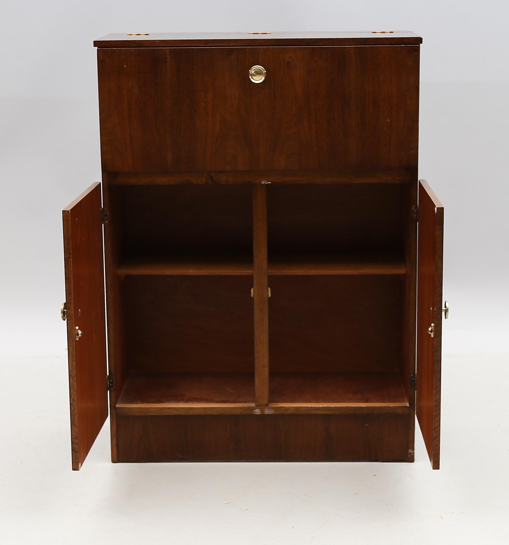 BARSKÅP, 1900-talets andra hälft.