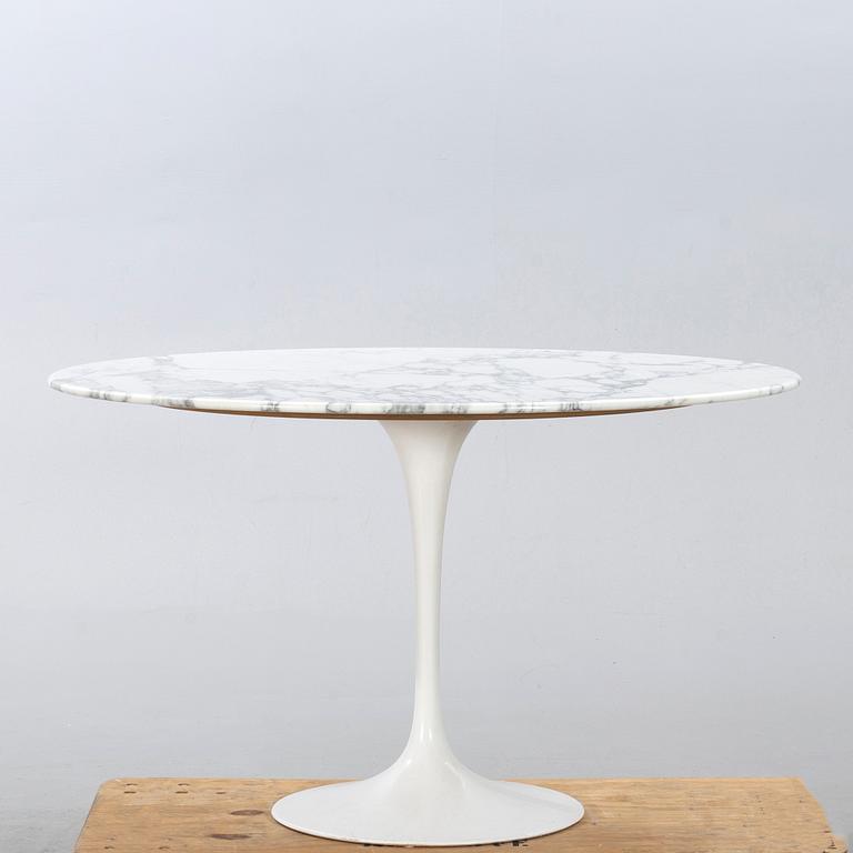 EERO SAARINEN, table, "Tulip" Knoll international, second half of the 20th century.