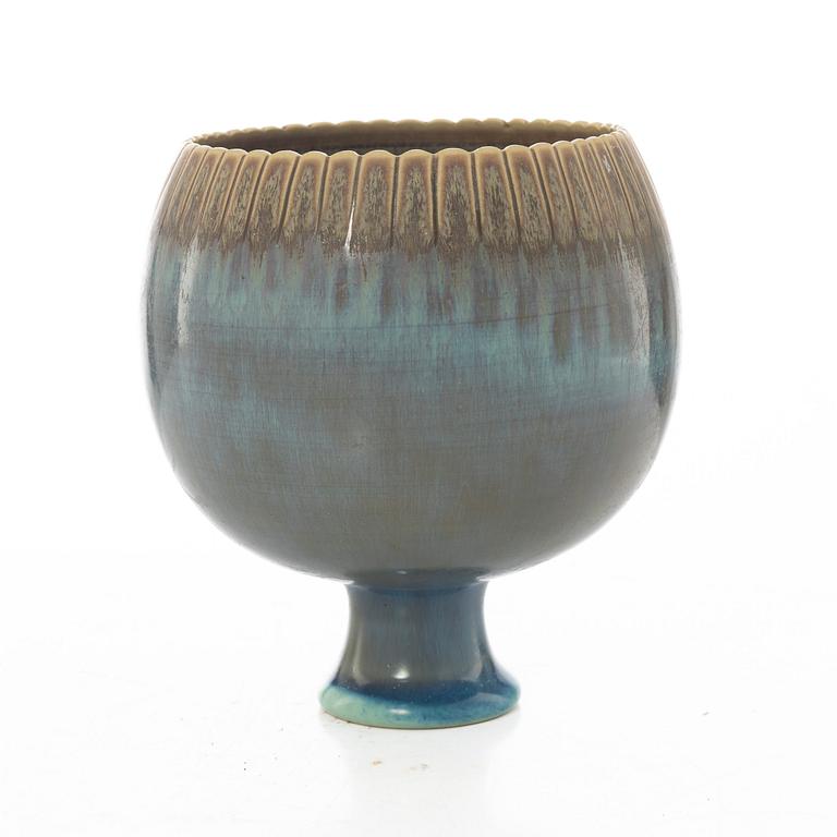 Stig Lindberg, a bowl on foot, Gustavsberg Studio, 1972.