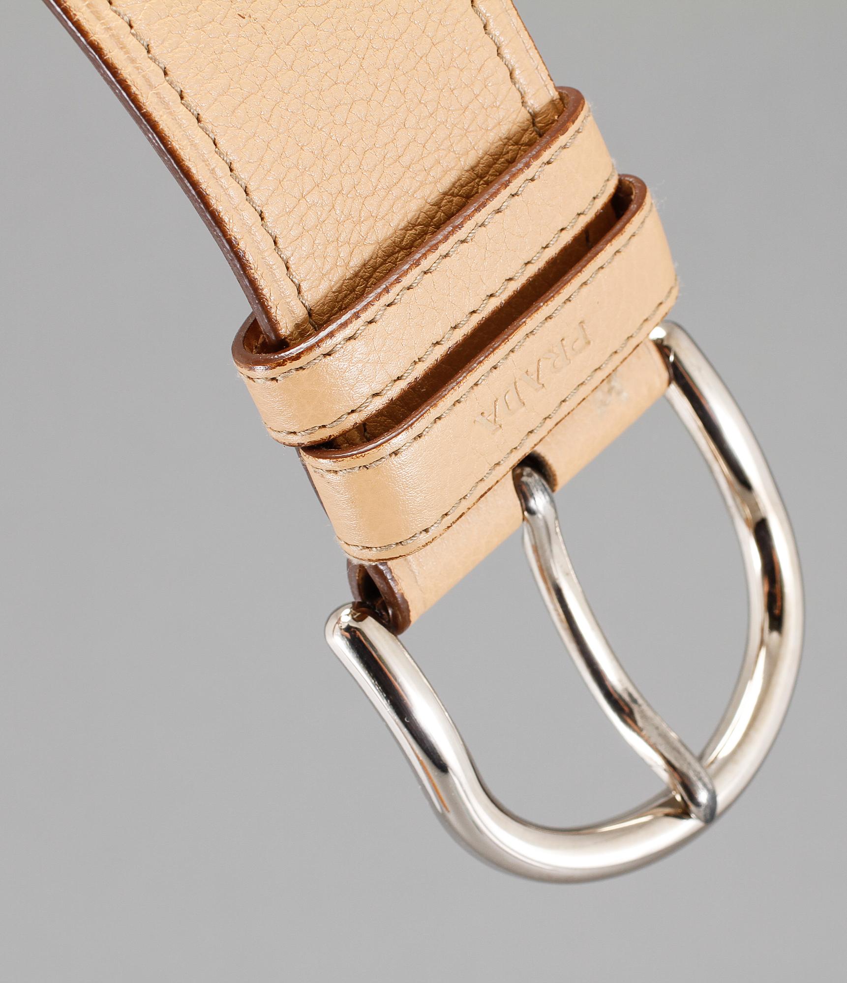 SKÄRP, Prada.