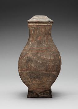 A painted jar with cover, Western Han dynasty, (206 BC - 220 AD).