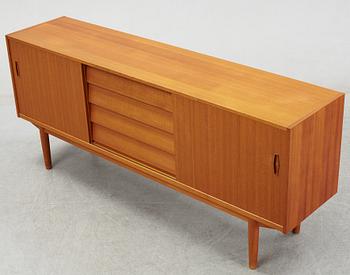 Nils Jonsson, sideboard, Bra Bohag, Hugo Troeds, Bjärnum.