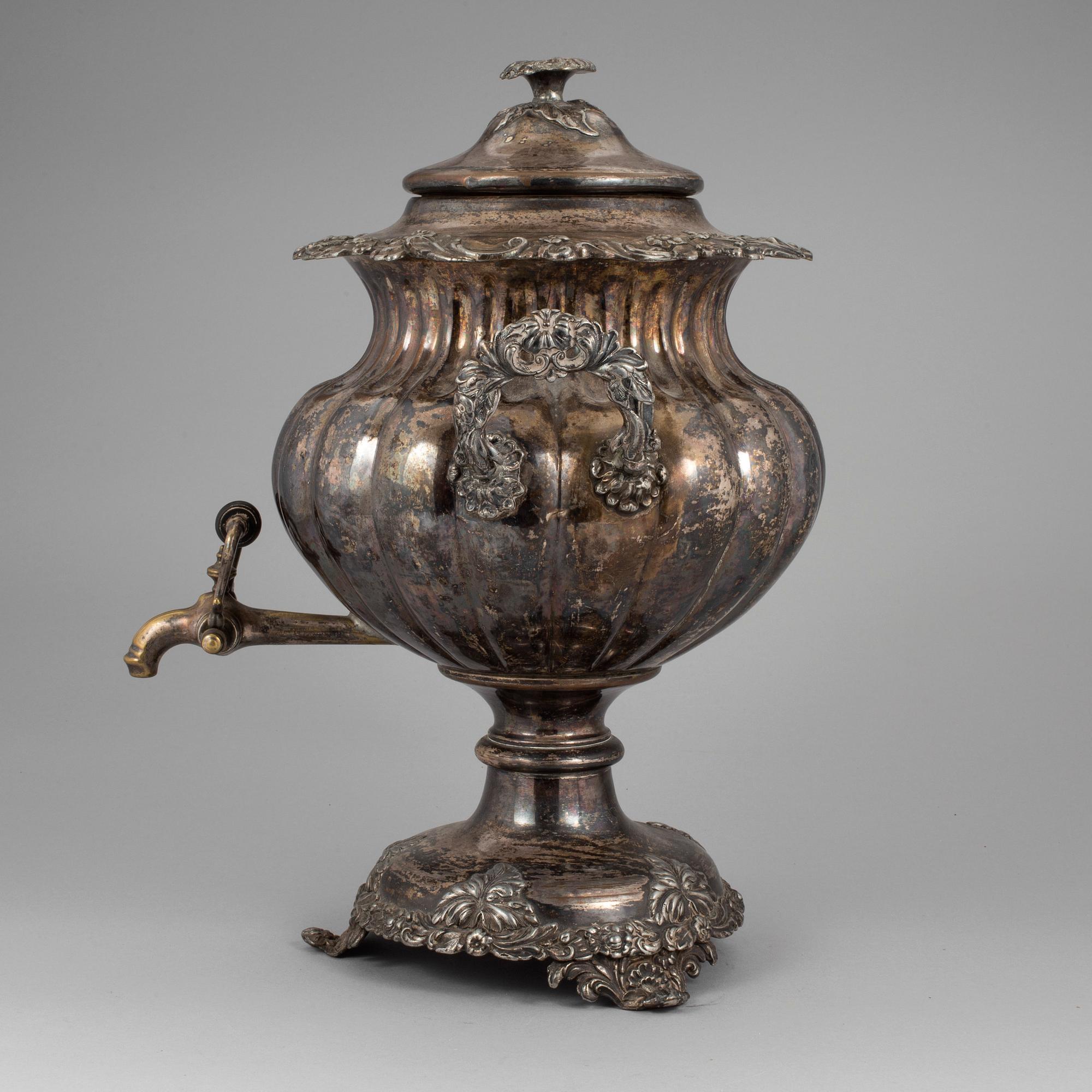A silver plate Neo-Rococo samovar, circa 1900.