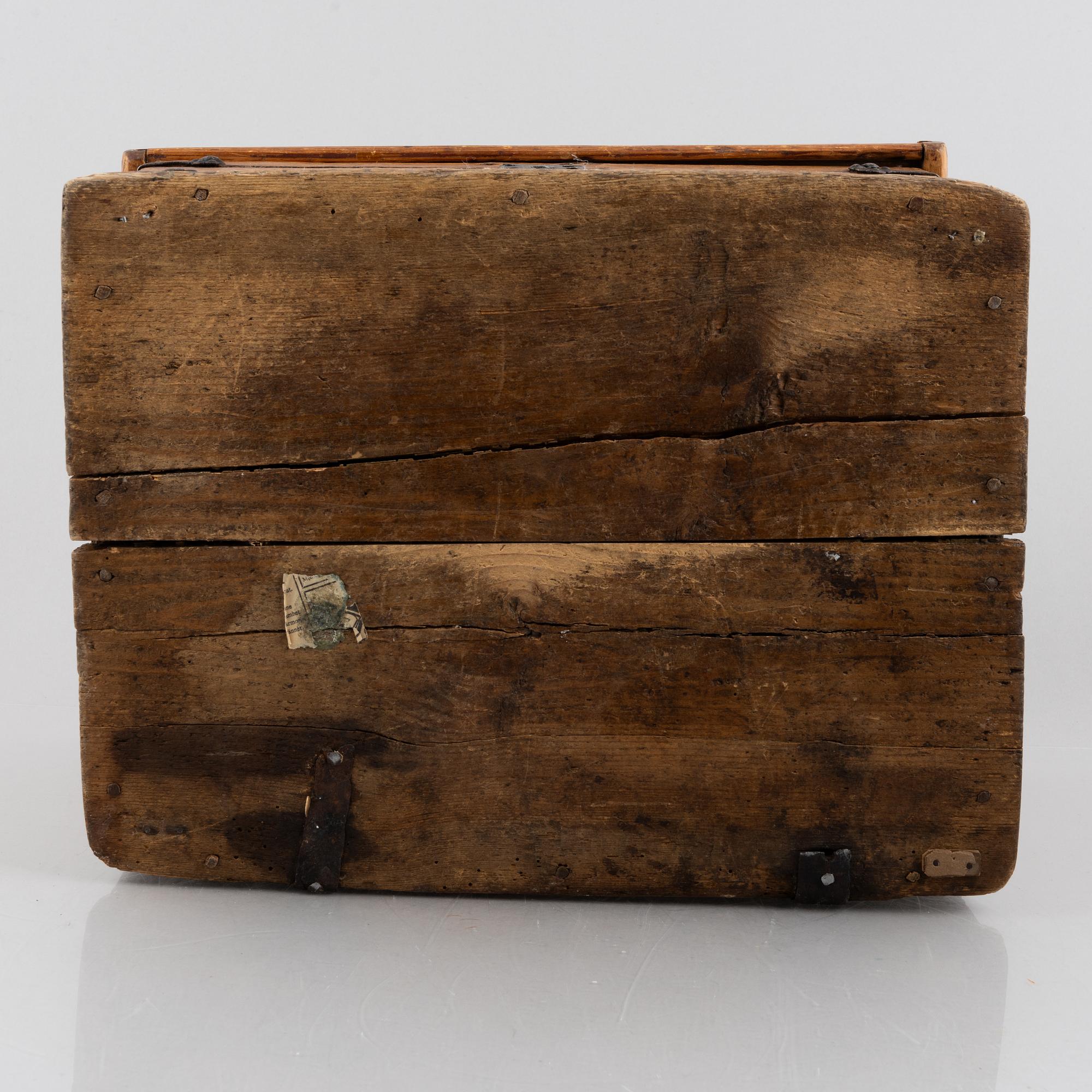 A box, 18th/19th century.