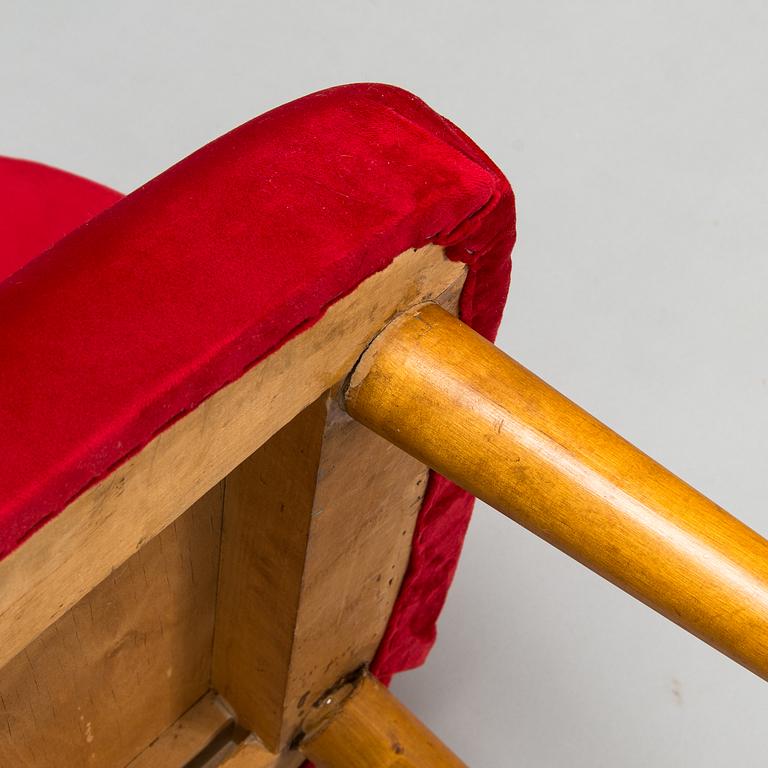 Four mid-20th century chairs.