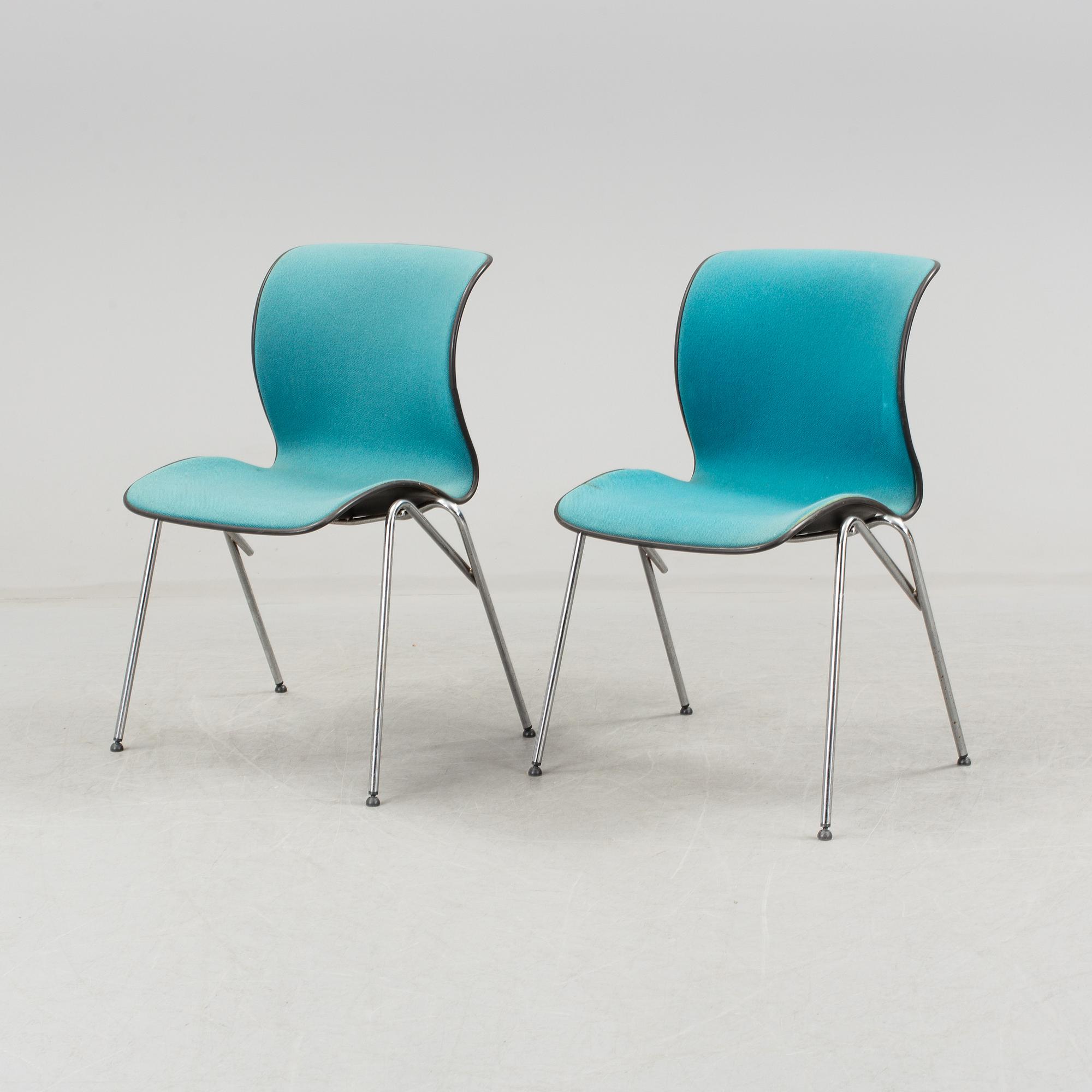 ALFRED HOMANN,"Ensemble" a pair of chairs, Fritz Hansen 1992.