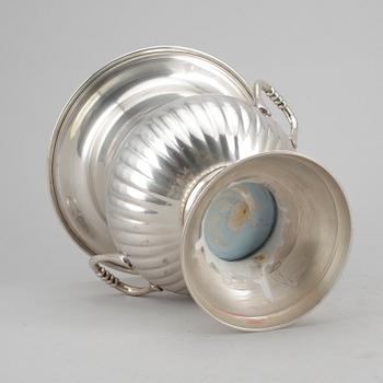 VINKYLARE, nysilver, 1900-talets andra hälft.