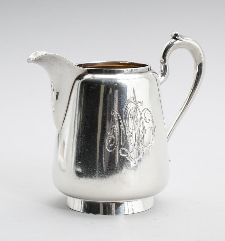 GRÄDDKANNA, silver, Ryssland. Vikt 136 gram.