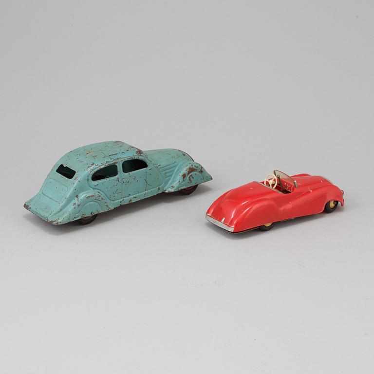 A set of two clockwork TOY CARS, one French JEP sedan 7475-JEP and one cabriolet.