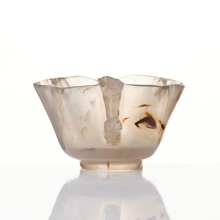 An agathe cup, Qing dynasty, 18th/19th century.