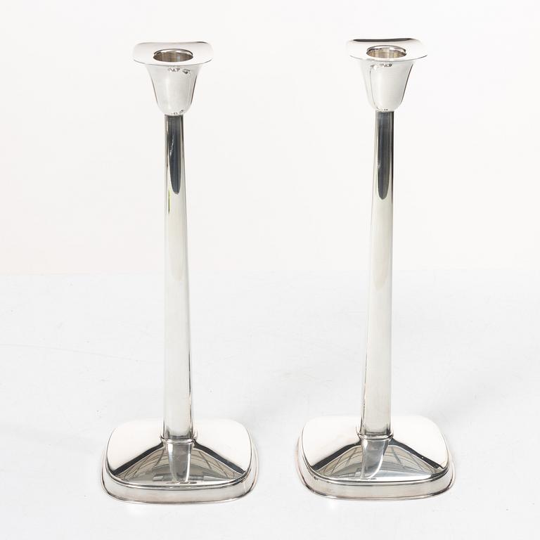 Guldsmedsaktiebolaget (GAB), a pair of silver candlesticks, design Sven-Arne Gillgren, Stockholm 1963.