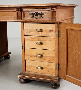 SKRIVBORD, nyrenässans, 1900-talets början.