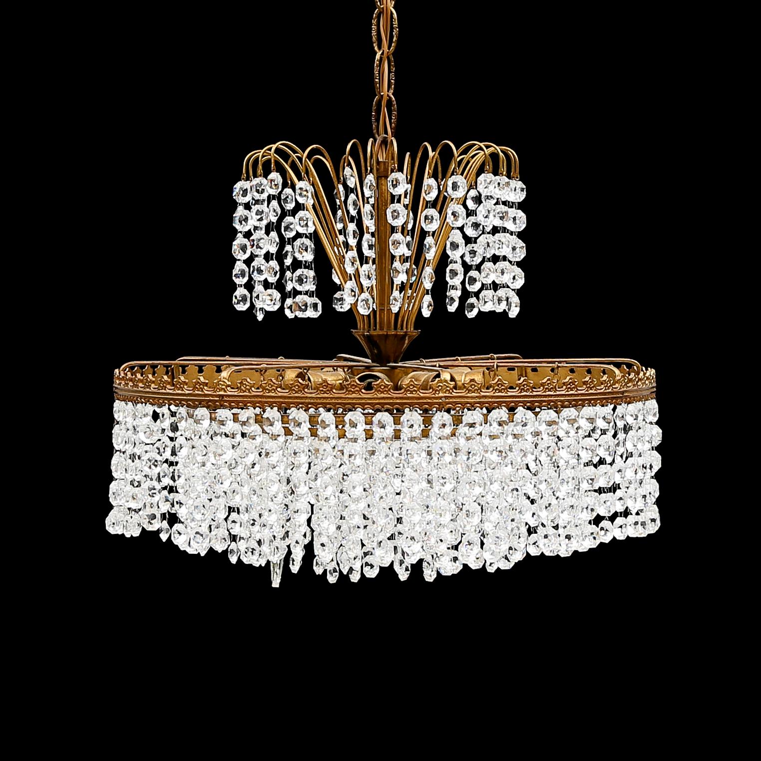 TAKKRONA, 1900-talets andra hälft. Höjd ca 34 cm.