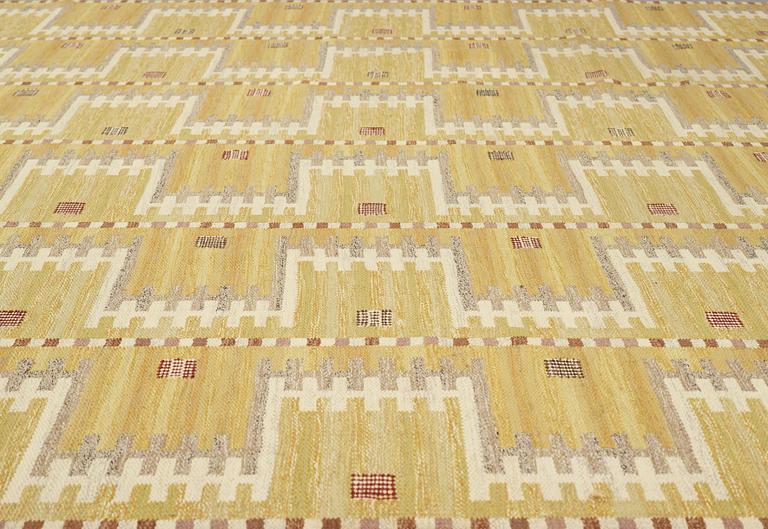 Marianne Richter, A CARPET, "Gula havet", flat weave, ca 527 x 288,5 cm, signed AB MMF MR.