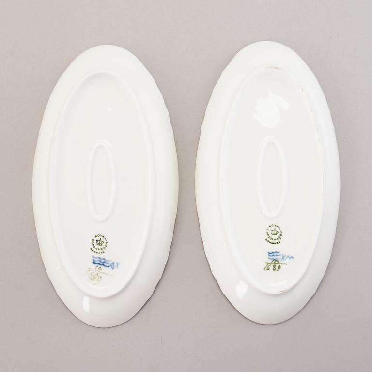 ROYAL COPENHAGEN, A 40-piece set of 'Blå Blomst" tablewear, second half of the 20th century.