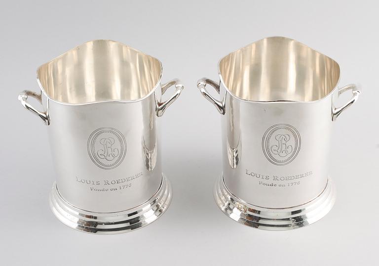 VINKYLARE, 1 par, försilvrad metall, märkta Louis Roederer, 2000-tal.