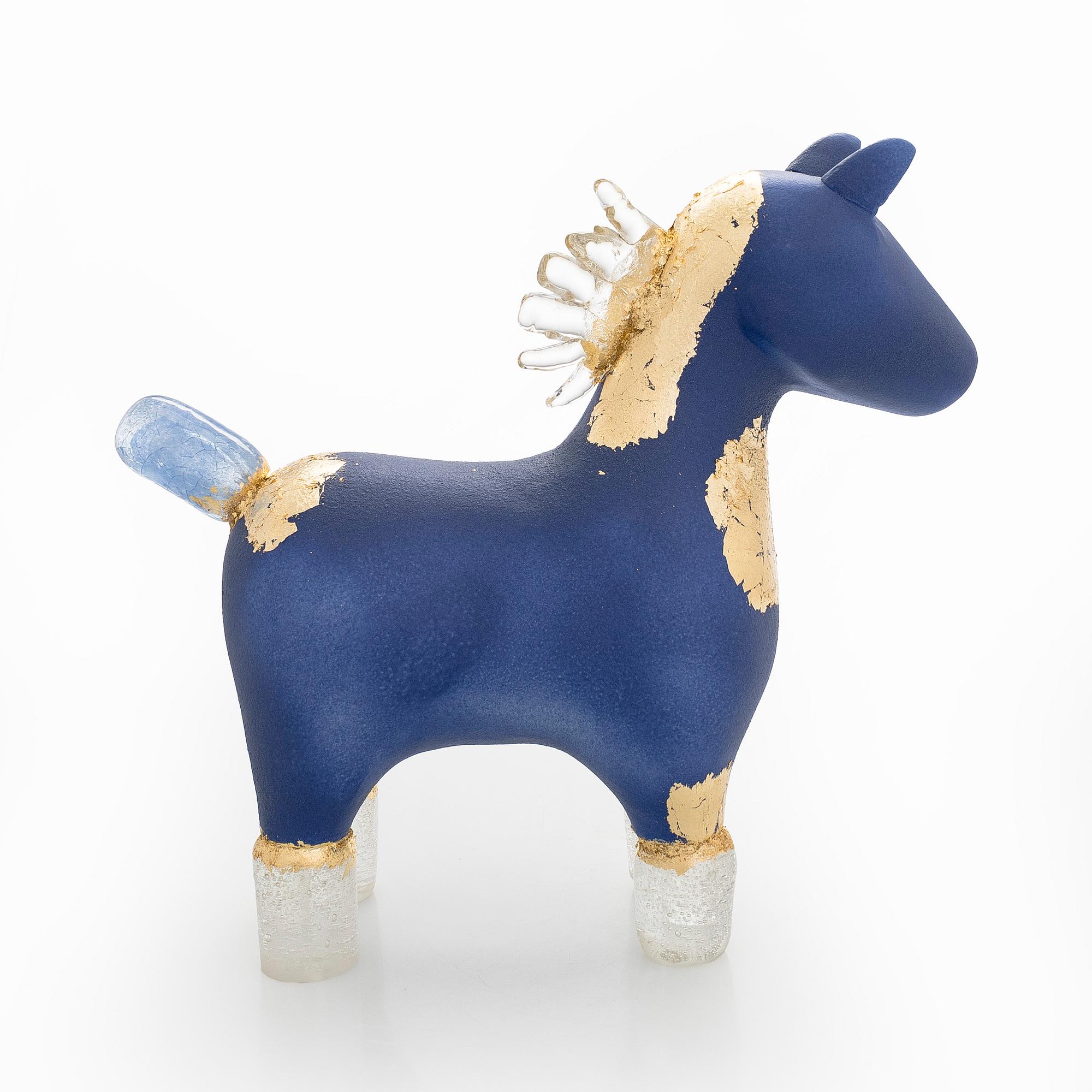 Sini Majuri, Skulptur, "Shadowfax" signerad Sini Majuri. Sveaborg och Lappvik 2025.