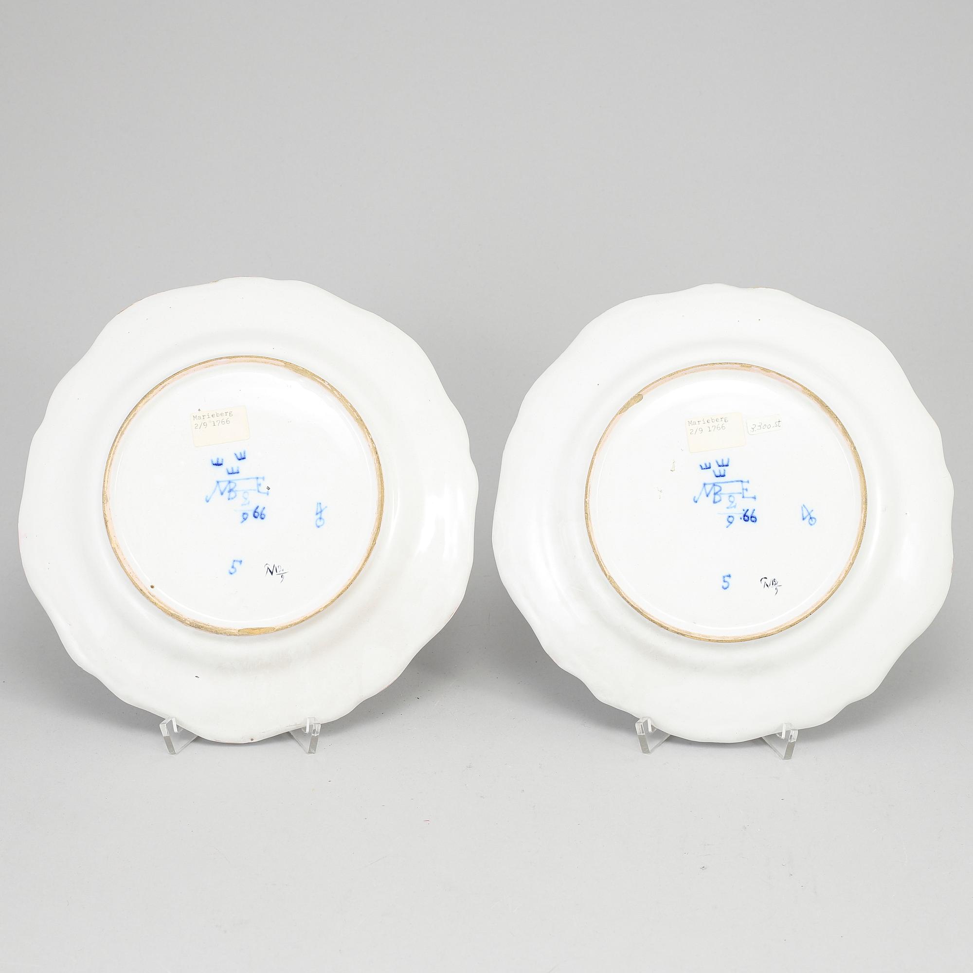 TALLRIKAR, två stycken, fajans. Marieberg, Ehrenreichs period 2/9 (17)66.