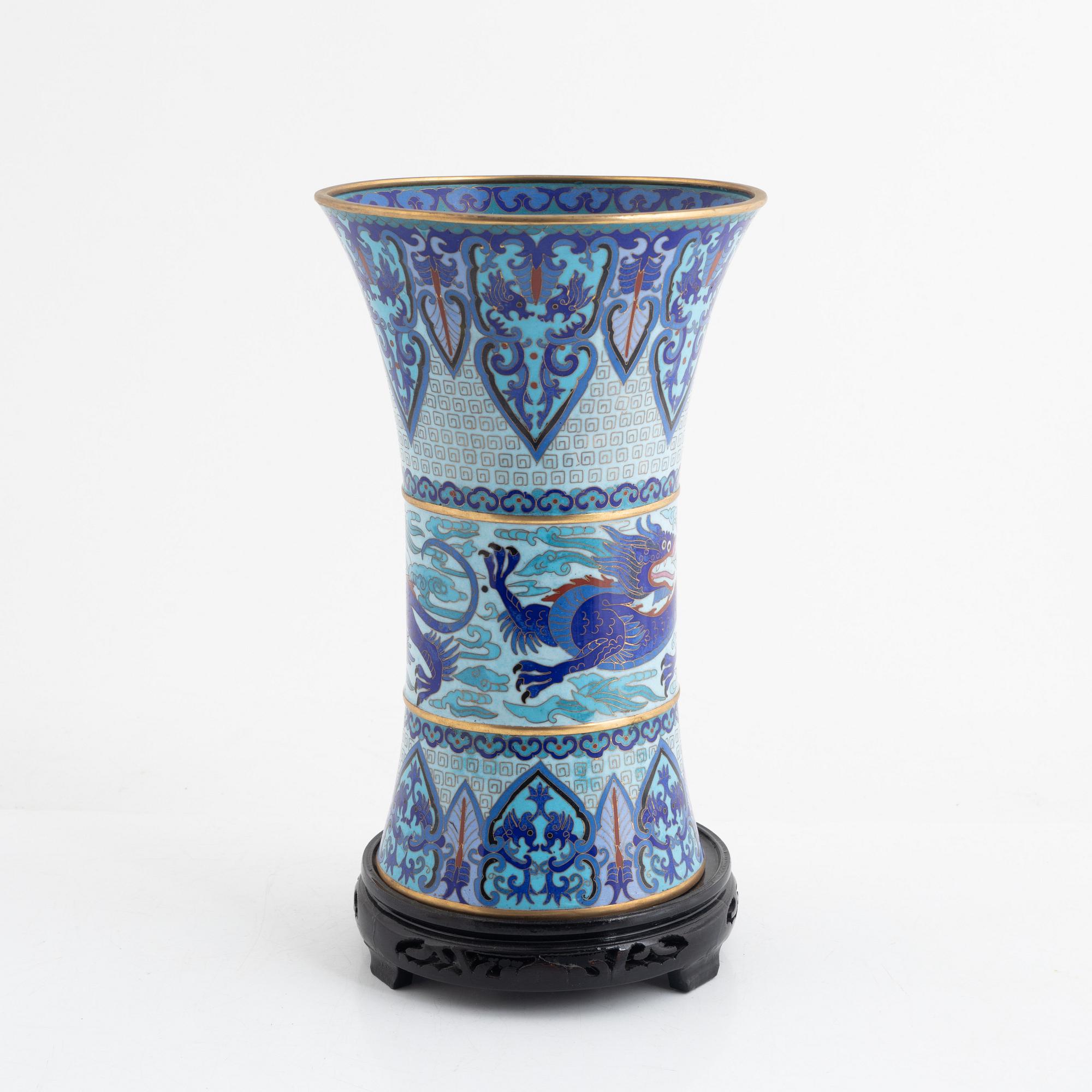 A cloisonné vase, China, 20th/21st century.